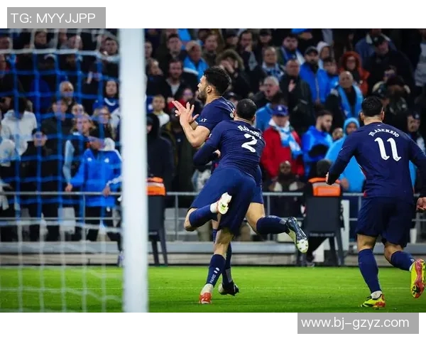 巴黎圣日耳曼与马赛的巅峰对决揭示法甲联赛的激烈竞争与历史渊源